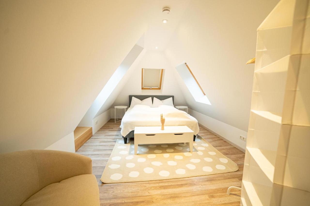 Fullhouse - Jena - Premium Apartments Vdn4 Esterno foto