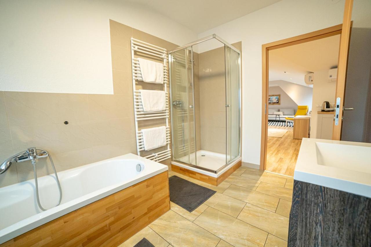 Fullhouse - Jena - Premium Apartments Vdn4 Esterno foto