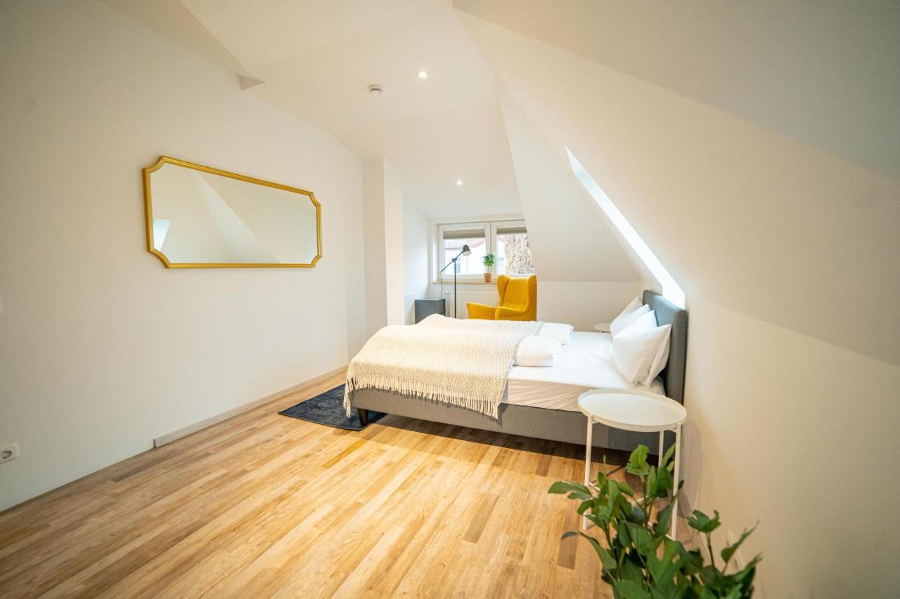 Fullhouse - Jena - Premium Apartments Vdn4 Esterno foto